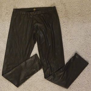 Fake leather leggings